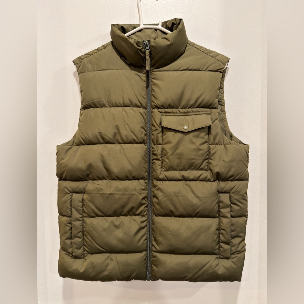 Old Navy Men's Green Quilted Vest